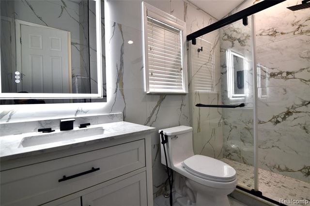 2344 Willow Lane, Grand Blanc, MI 48439