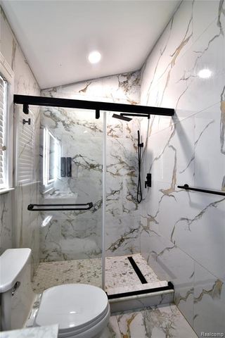 2344 Willow Lane, Grand Blanc, MI 48439