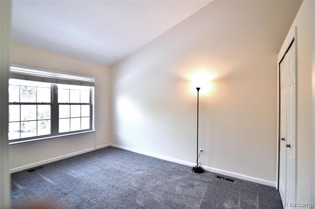 2344 Willow Lane, Grand Blanc, MI 48439