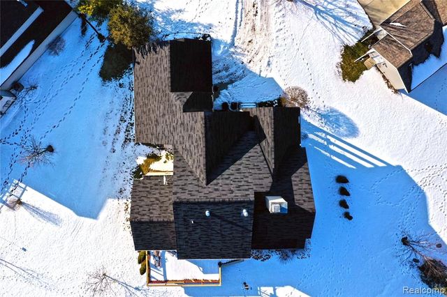 2344 Willow Lane, Grand Blanc, MI 48439