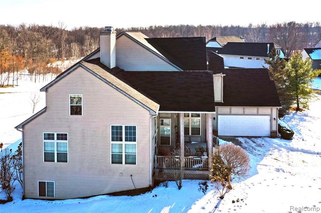 2344 Willow Lane, Grand Blanc, MI 48439