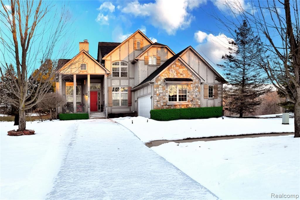 2344 Willow Lane, Grand Blanc, MI 48439