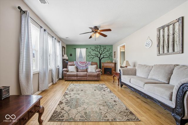 1301 E Vandalia Road, Flat Rock, IN 47234