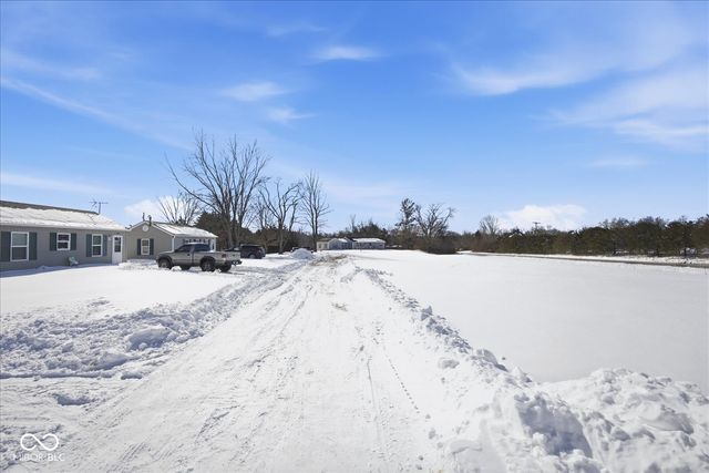 1301 E Vandalia Road, Flat Rock, IN 47234