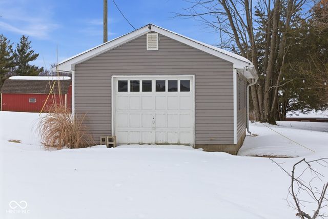 1301 E Vandalia Road, Flat Rock, IN 47234