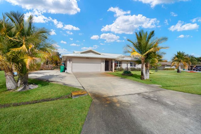2033 SE Allamanda Drive, Port St. Lucie, Port St Lucie, FL 34952