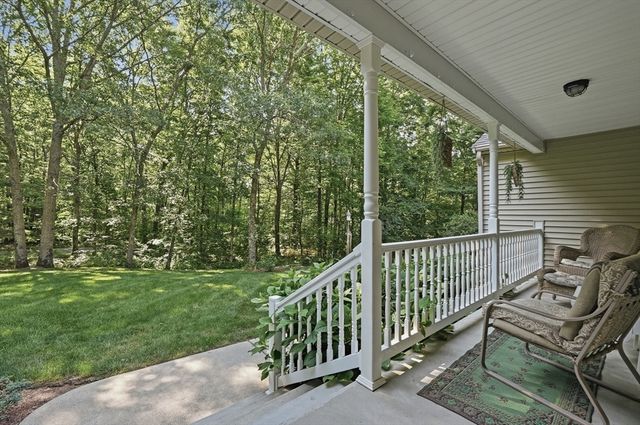 18 Allens Ln, Rehoboth, MA 02769