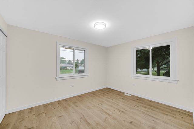 519 S Springinsguth Road, Schaumburg, IL 60193