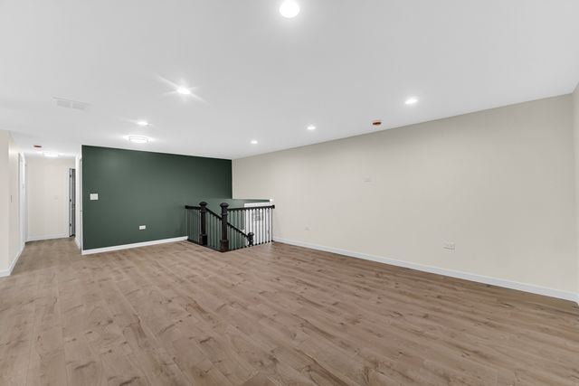 519 S Springinsguth Road, Schaumburg, IL 60193