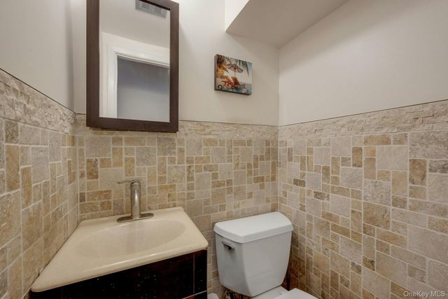 59 Valerie Drive, Yonkers, NY 10703