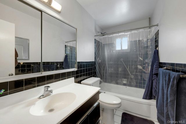 59 Valerie Drive, Yonkers, NY 10703