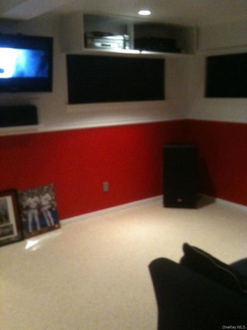 59 Valerie Drive, Yonkers, NY 10703