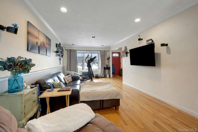 59 Valerie Drive, Yonkers, NY 10703