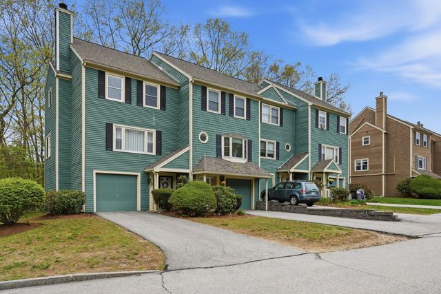 15 Walnut Circle, Merrimack, NH 03054