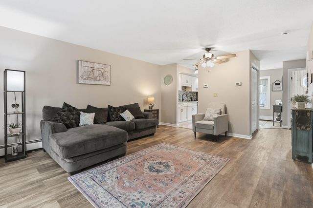 15 Walnut Circle, Merrimack, NH 03054