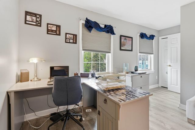 15 Walnut Circle, Merrimack, NH 03054
