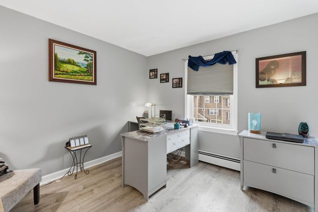 15 Walnut Circle, Merrimack, NH 03054