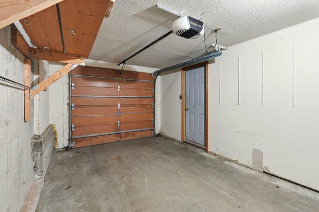 15 Walnut Circle, Merrimack, NH 03054