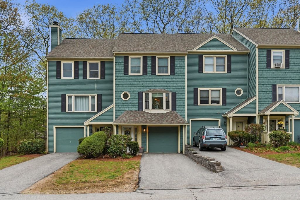 15 Walnut Circle, Merrimack, NH 03054