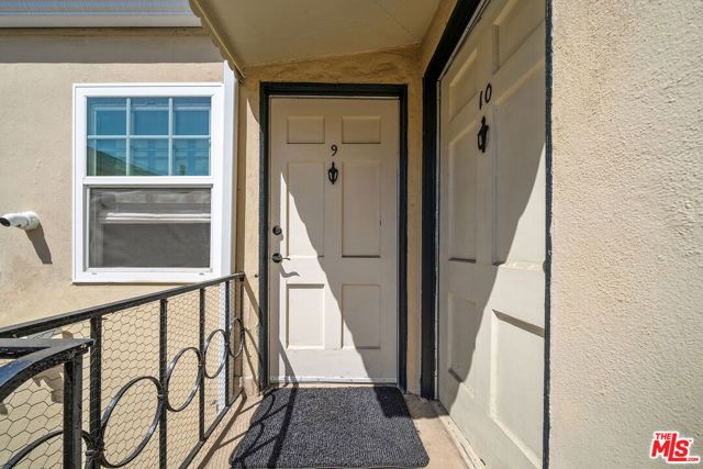 1238 S Beverly Glen Boulevard 9, Los Angeles, CA 90024