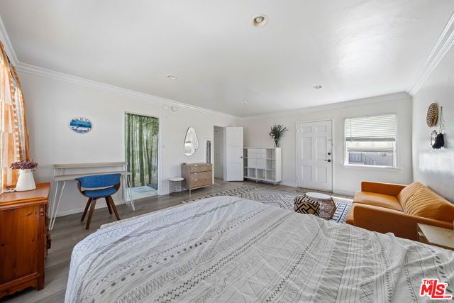 1238 S Beverly Glen Boulevard 9, Los Angeles, CA 90024