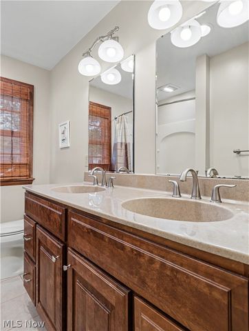 1140 Valley Drive NW, North Canton, OH 44720