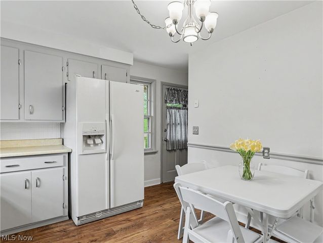 1140 Valley Drive NW, North Canton, OH 44720