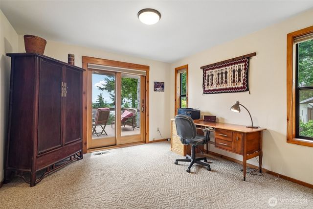 4181 Eagle Ridge Drive, Camano Island, WA 98282