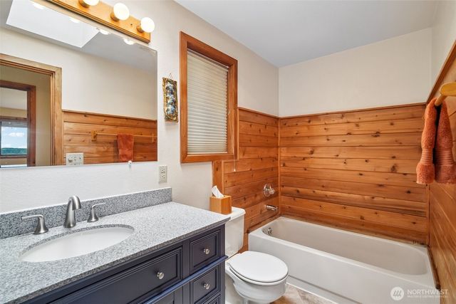 4181 Eagle Ridge Drive, Camano Island, WA 98282