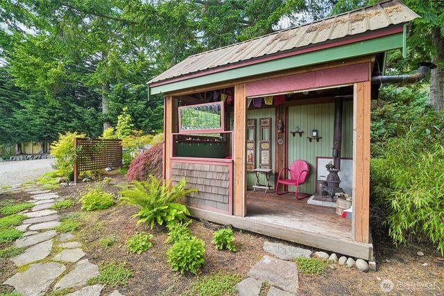 4181 Eagle Ridge Drive, Camano Island, WA 98282
