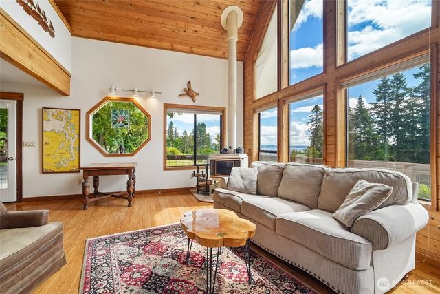 4181 Eagle Ridge Drive, Camano Island, WA 98282