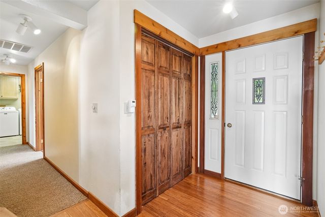 4181 Eagle Ridge Drive, Camano Island, WA 98282