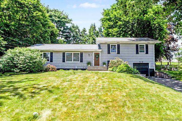 11 Fleetwood Drive, Goshen, NY 10924