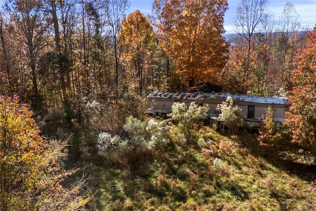 970 Dockins Drive, Fair Play, SC 29643