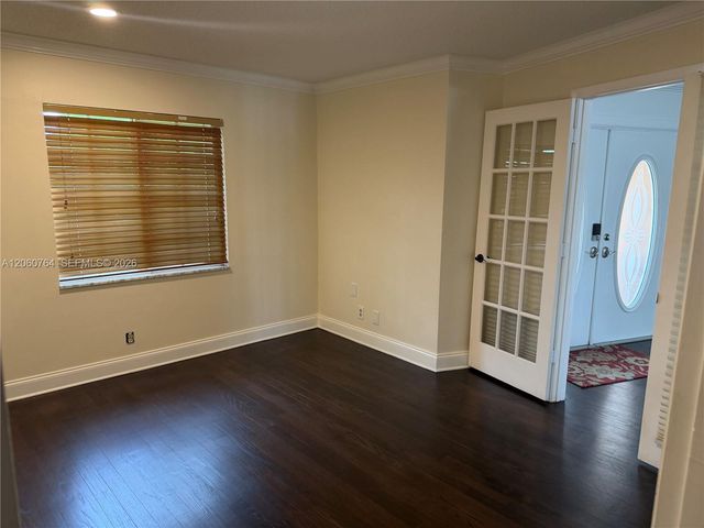 424 Sailboat Circle, Weston, FL 33326