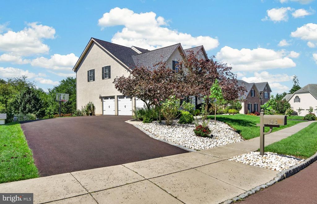 143 STEINBRIGHT DR, COLLEGEVILLE, PA 19426 — photo 2