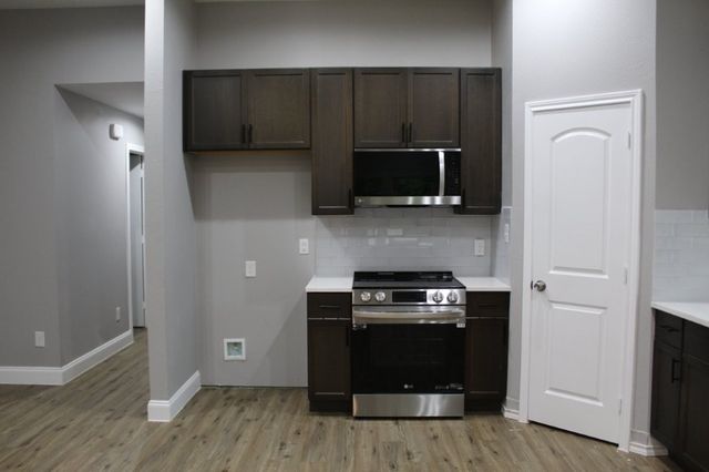 125 Chapperall Drive, Mabank, TX 75156