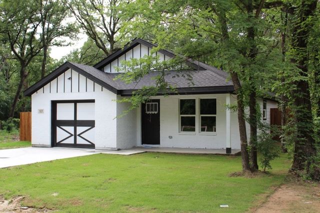 125 Chapperall Drive, Mabank, TX 75156