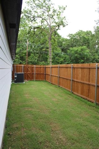 125 Chapperall Drive, Mabank, TX 75156