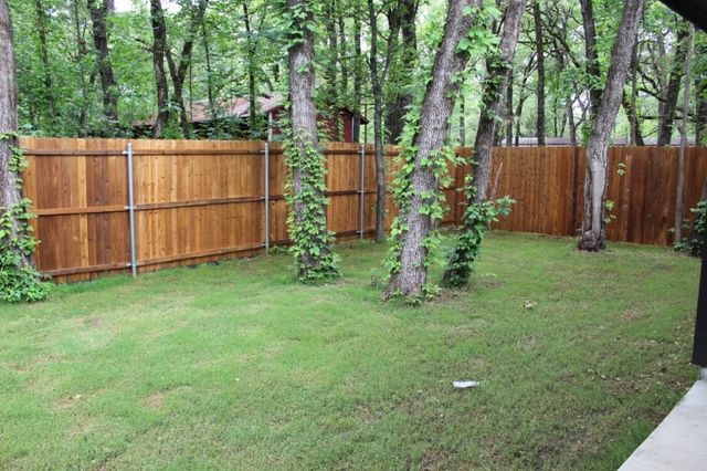 125 Chapperall Drive, Mabank, TX 75156