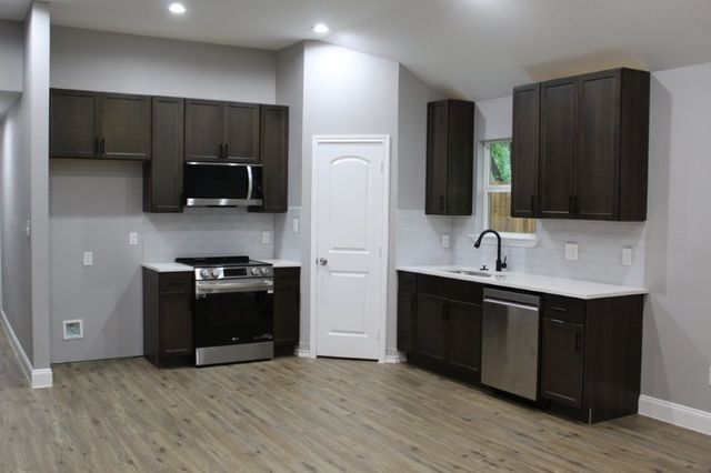 125 Chapperall Drive, Mabank, TX 75156