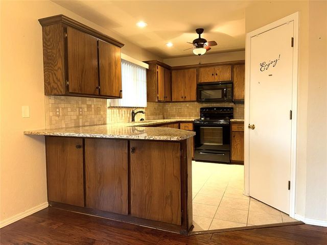 3841 High Point Court, Norman, OK 73072