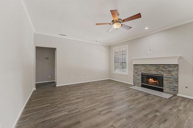 2322 Meadow Briar Drive, Sugar Land, TX 77498