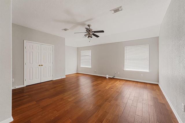 2322 Meadow Briar Drive, Sugar Land, TX 77498