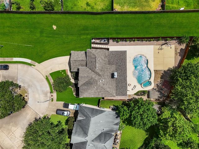 2322 Meadow Briar Drive, Sugar Land, TX 77498