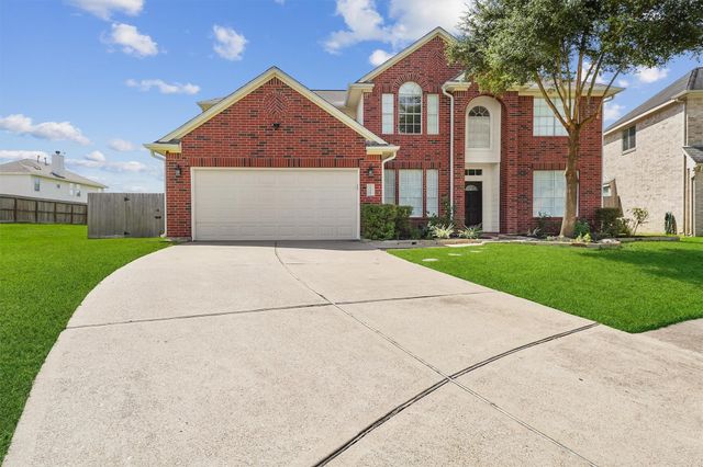2322 Meadow Briar Drive, Sugar Land, TX 77498