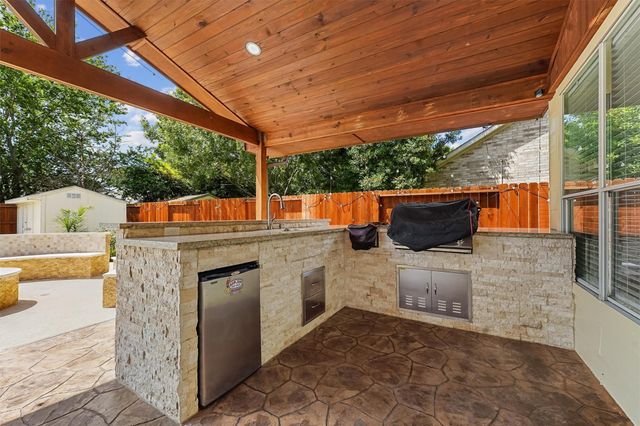 2322 Meadow Briar Drive, Sugar Land, TX 77498