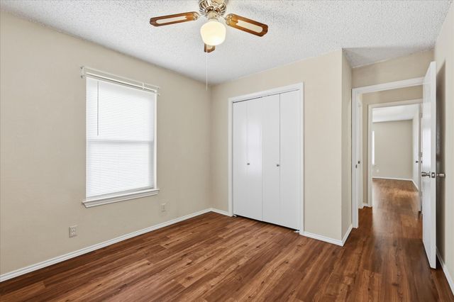 4118 Green Acres Circle, Arlington, TX 76017
