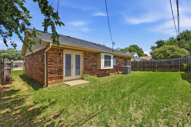 4118 Green Acres Circle, Arlington, TX 76017