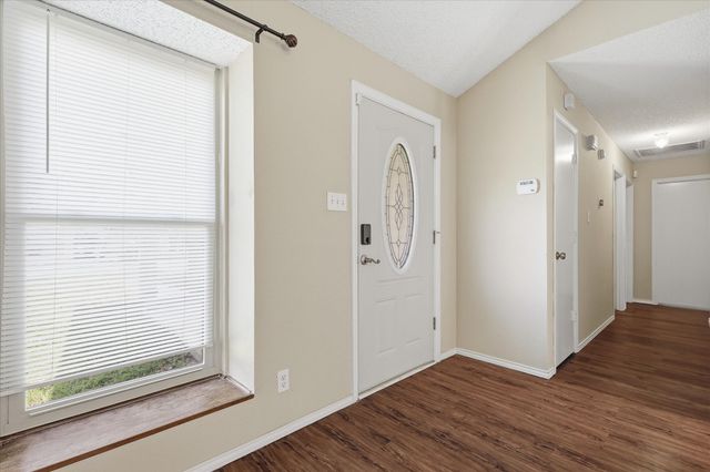 4118 Green Acres Circle, Arlington, TX 76017